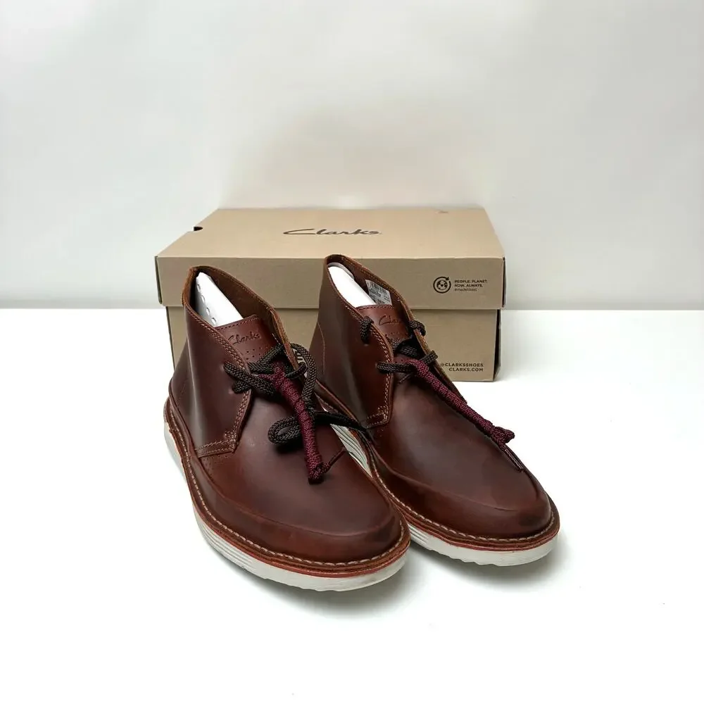 NIB Clarks Men's Bruno Top Chukka Brown Leather Boots - US10.5 D; EU44
